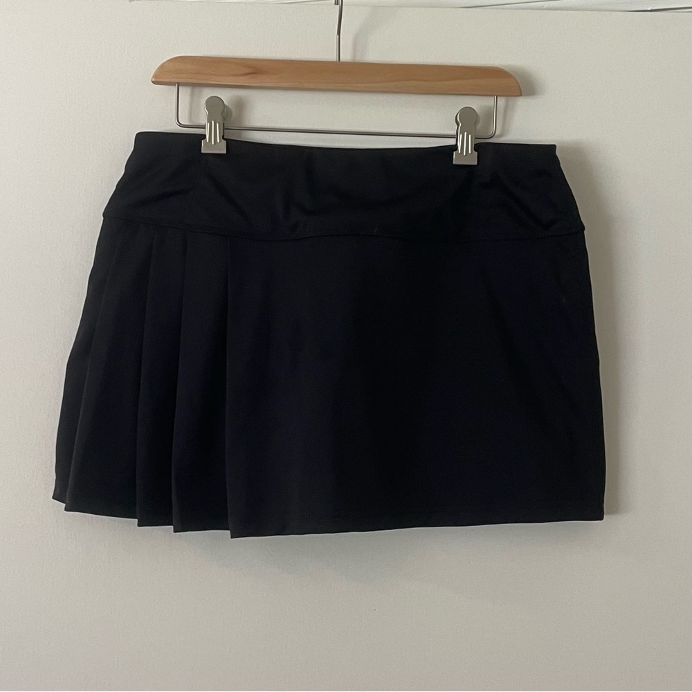 Black Women's Athletic Skort